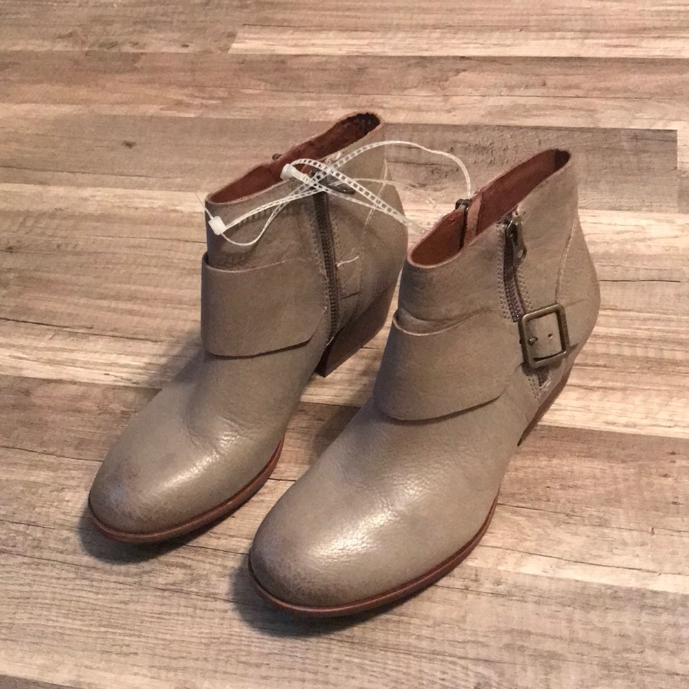 Kork-ease ankle booties